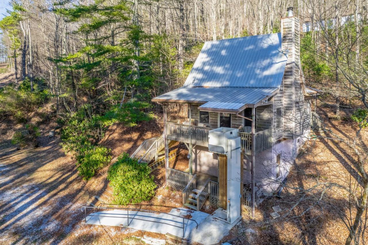 The Scaly Mountain Cabin Exterior photo